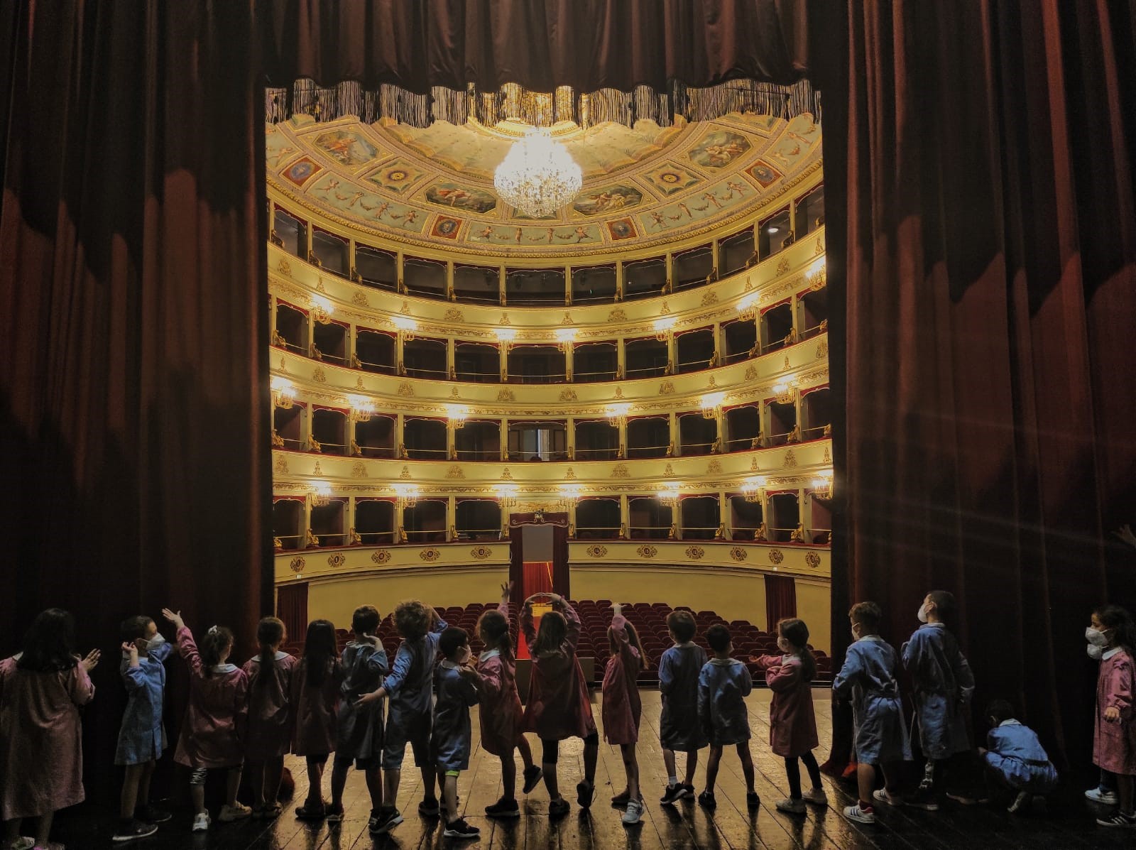 Storie e segreti del teatro G.B. Pergolesi